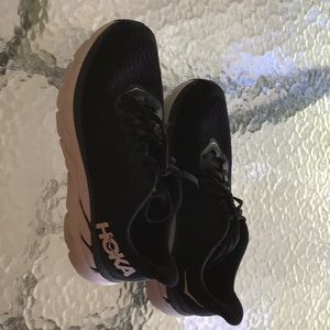 Hoka One One Clifton 7 mens 9.5